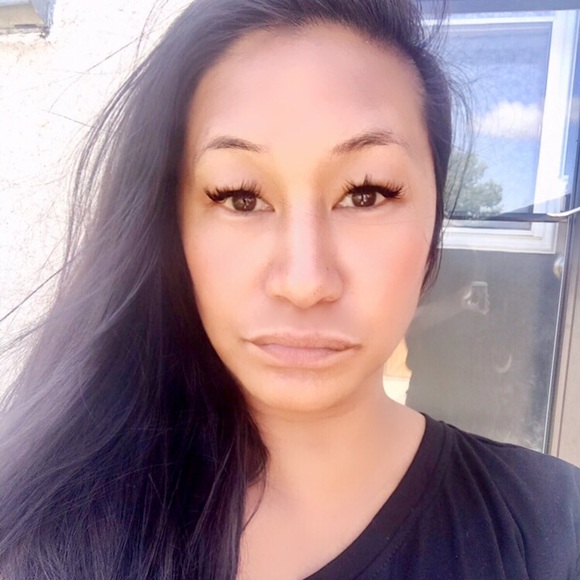 Meet your Posher, Joy - Picture 2 of 3